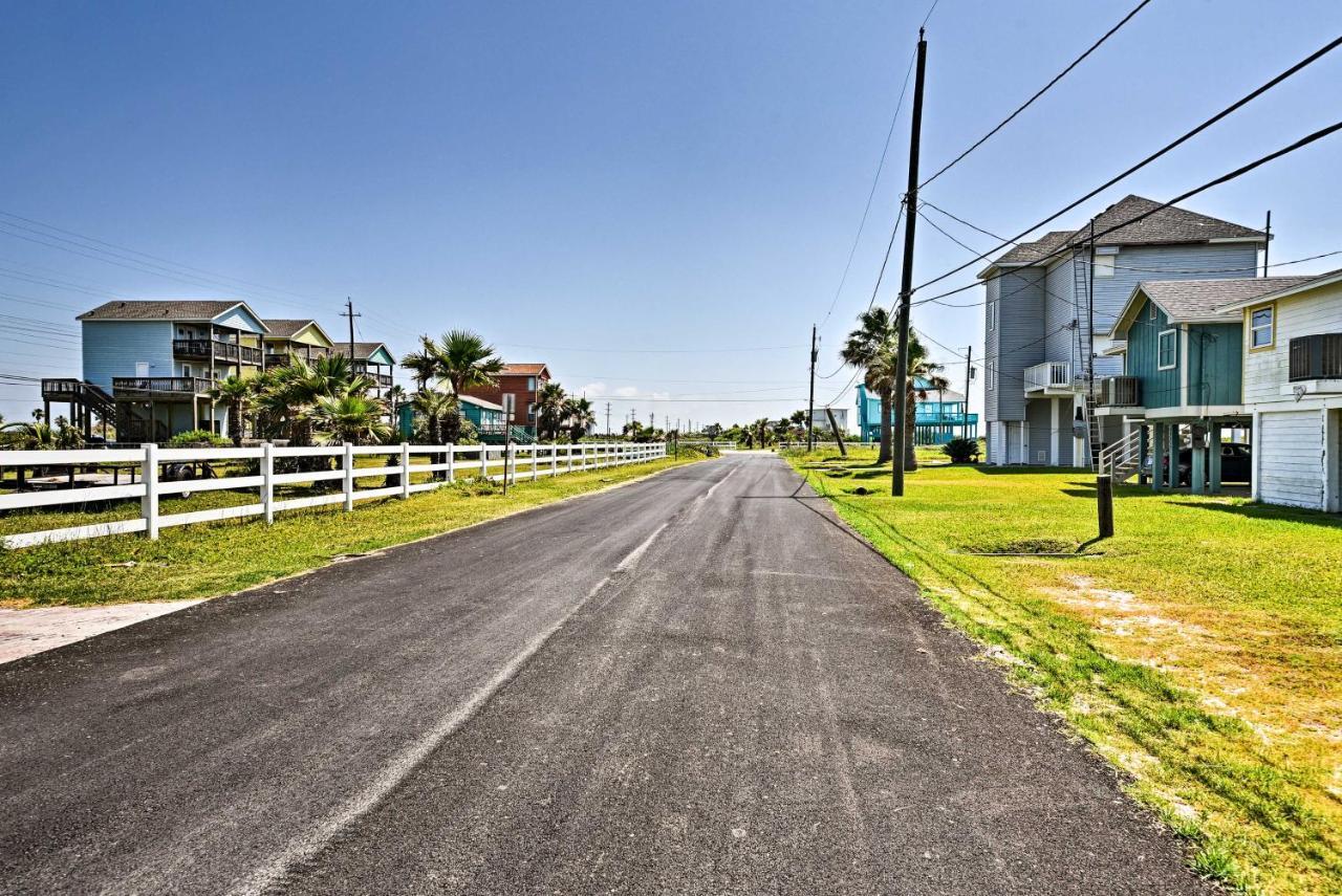 Galveston Beach House With Private Deck And Gulf Views Екстериор снимка
